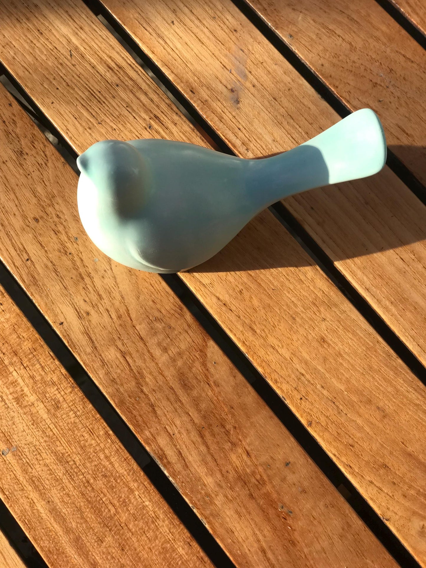 Hand-Cast Ceramic Bird – Sculptural Decorative Object