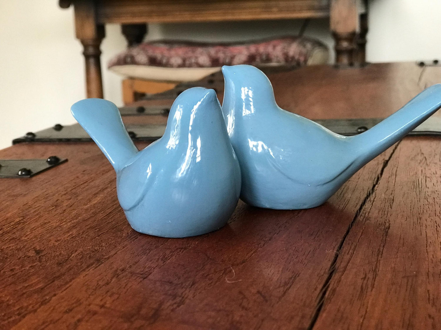 Hand-Cast Ceramic Bird – Sculptural Decorative Object