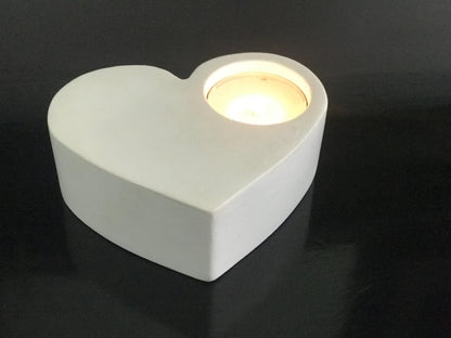 Handmade Heart-Shaped Tealight Holder – Minimalist & Elegant.