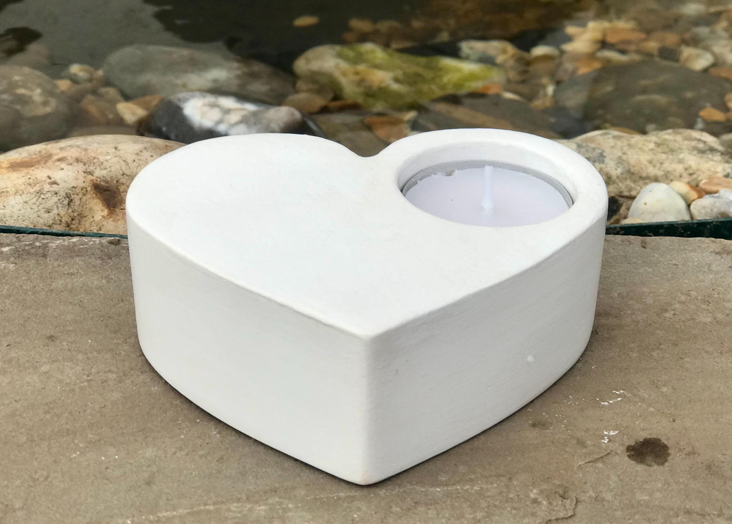 Handmade Heart-Shaped Tealight Holder – Minimalist & Elegant.