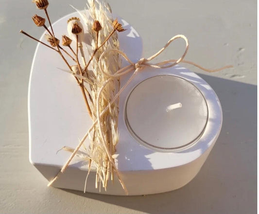 Handmade Heart-Shaped Tealight Holder – Minimalist & Elegant.