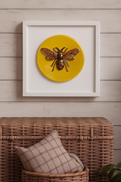 Gold Bee Wall Art in Box Frame – 18cm x 18cm