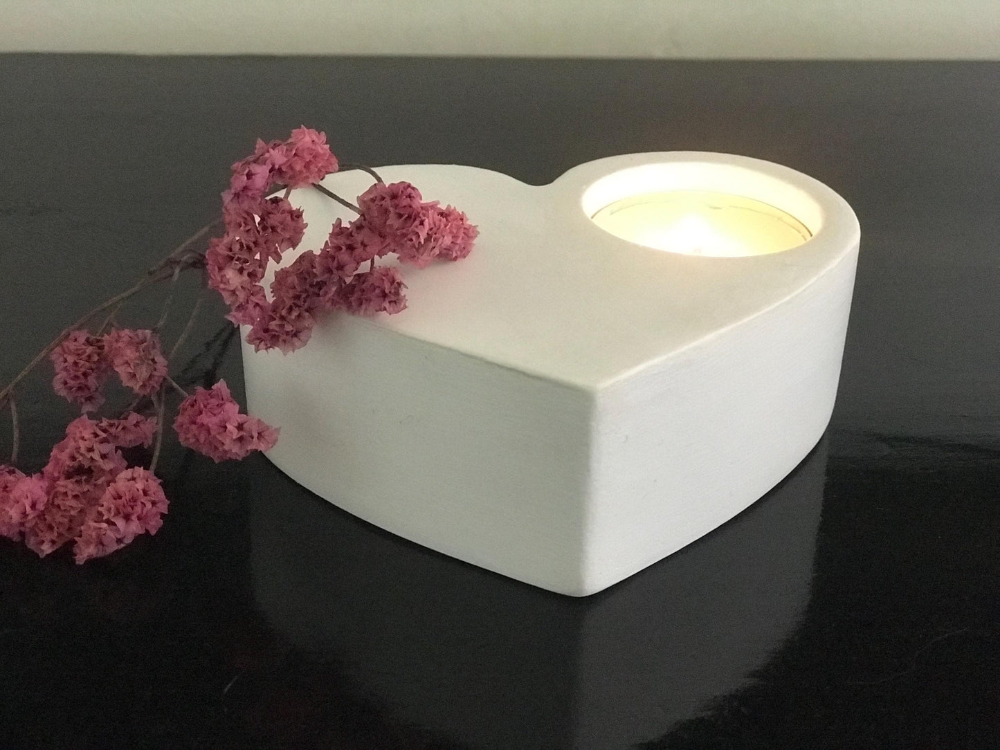 Handmade Heart-Shaped Tealight Holder – Minimalist & Elegant.
