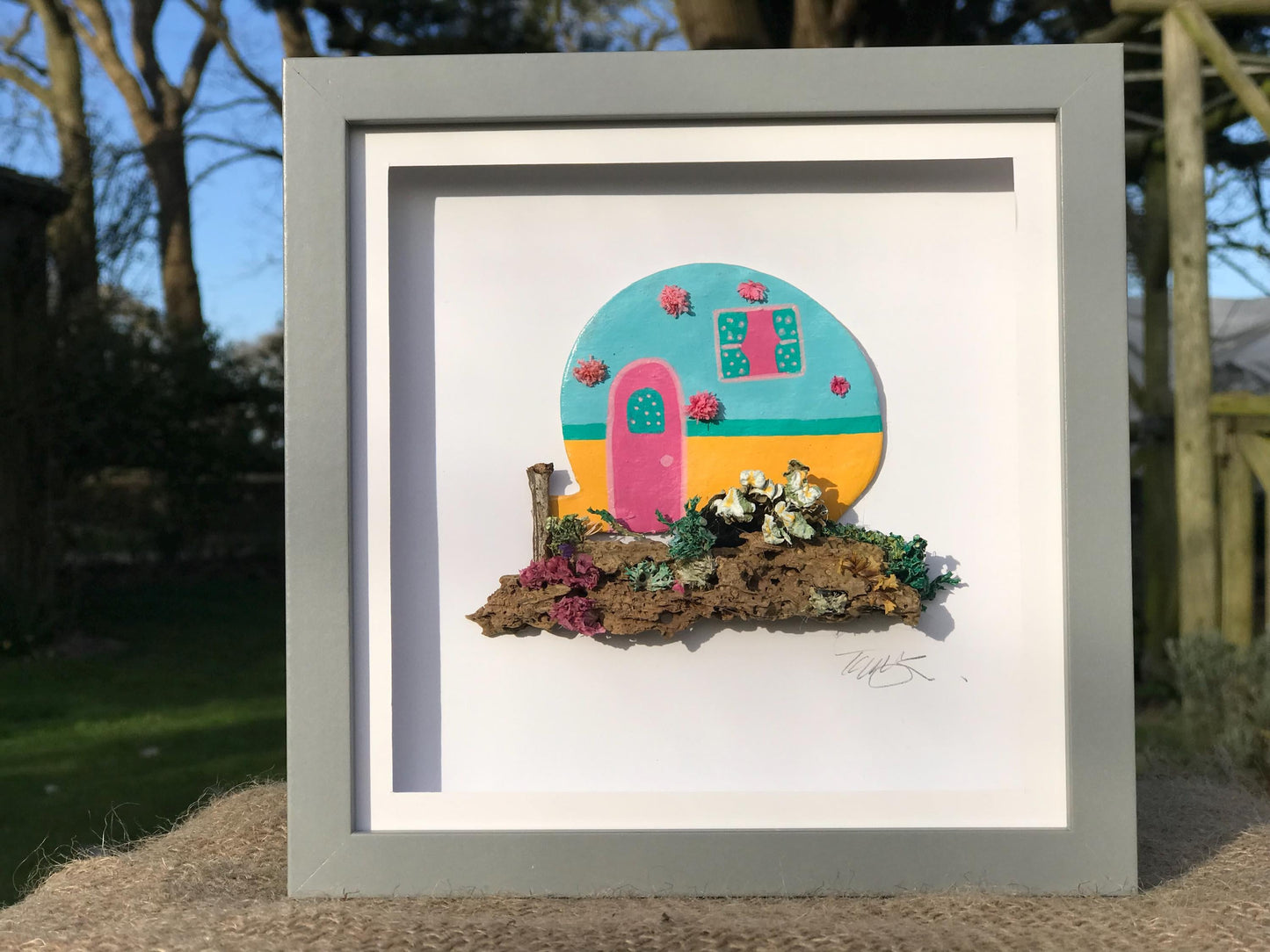 Handmade Vintage Caravan Artwork – Clay & Driftwood (Box Framed 18x18cm)