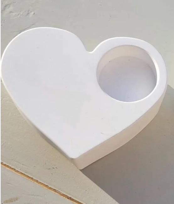 Handmade Heart-Shaped Tealight Holder – Minimalist & Elegant.